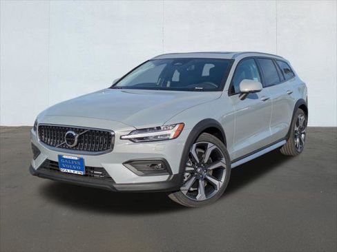 New 2026 Volvo V60 B5 Cross Country Ultra w/ Climate Package image 1
