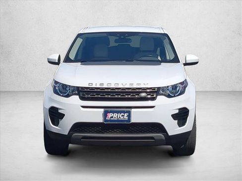 Used 2018 Land Rover Discovery Sport SE AWD/4WD image 2