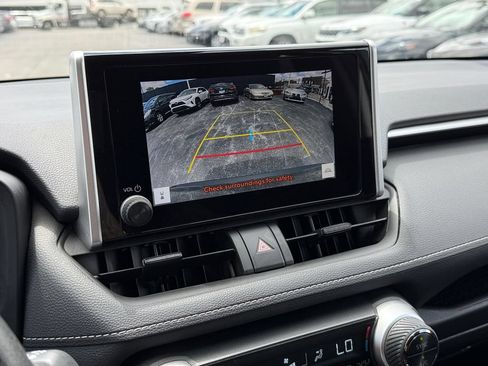 Certified 2025 Toyota RAV4 XLE FWD image 34