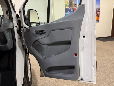 Used 2019 Ford Transit 350 XL image 23