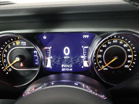 Used 2022 Jeep Gladiator Overland AWD/4WD image 11