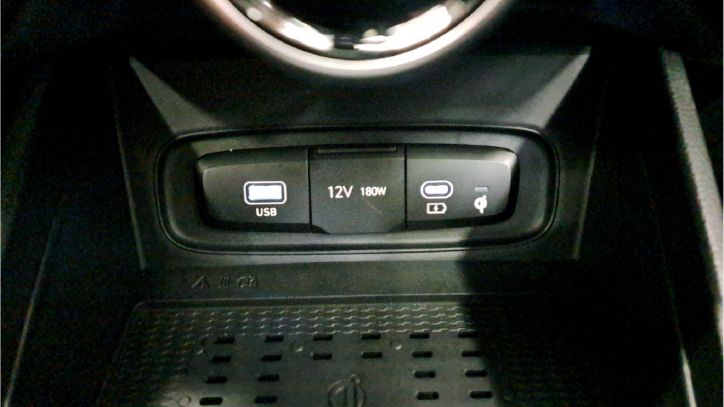 Used 2026 Hyundai Venue SEL FWD image 36