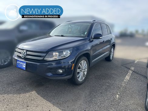 Used 2015 Volkswagen Tiguan SEL FWD image 1