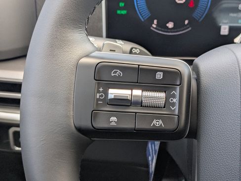 Used 2026 Hyundai Santa Fe SEL FWD image 30