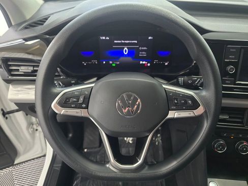 Used 2022 Volkswagen Taos S image 14