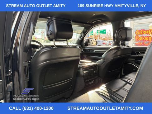 Used 2022 Jeep Wagoneer Series III image 23