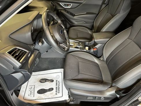 Used 2019 Subaru Forester Premium image 19