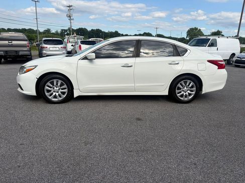 Used 2017 Nissan Altima 2.5 S w/ Power Driver Seat Package FWD image 8