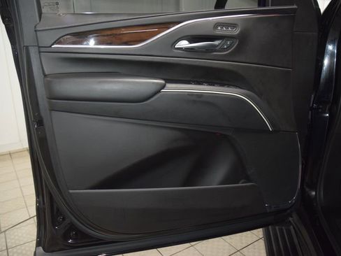 Used 2023 Cadillac Escalade Sport Platinum w/ LPO, ONYX Package AWD/4WD image 49