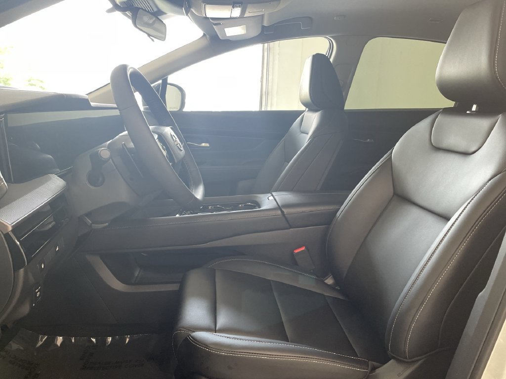 Certified 2025 Nissan Murano SV FWD image 23