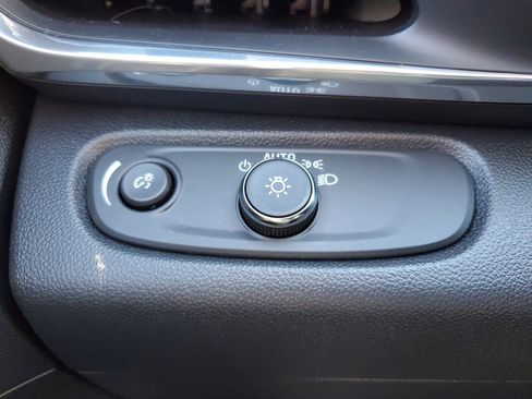 Used 2024 Buick Envista Preferred w/ Convenience I Package image 27