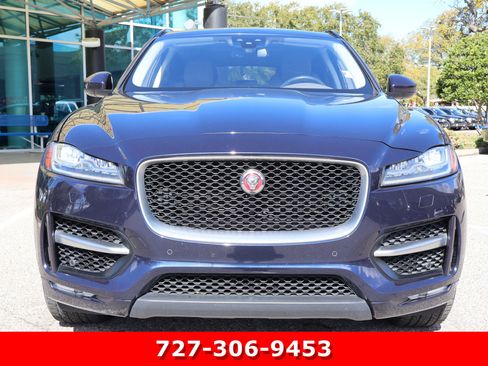 Used 2018 Jaguar F-PACE R-Sport image 12