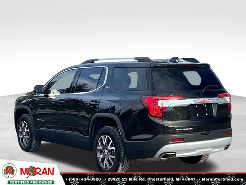 Used 2023 GMC Acadia SLE w/ Driver Convenience Package image 4