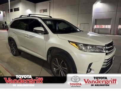 Used 2019 Toyota Highlander XLE