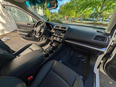 Used 2015 Subaru Legacy 2.5i Limited AWD/4WD image 11
