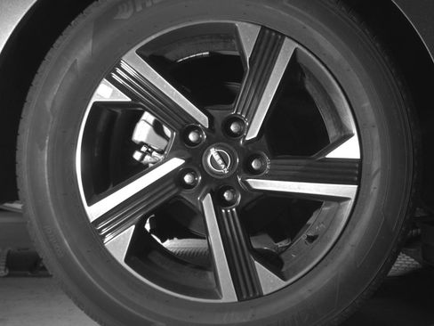 Used 2025 Nissan Sentra SV image 15