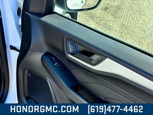 Used 2022 Ford Escape SE image 21