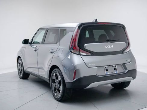 Used 2024 Kia Soul EX FWD image 12