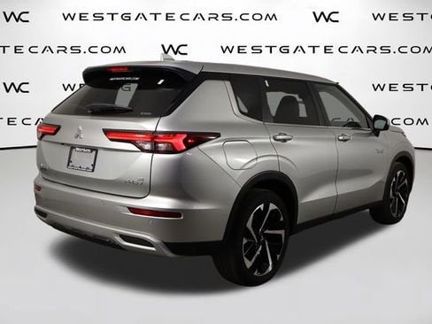 Used 2024 Mitsubishi Outlander SE AWD/4WD image 45
