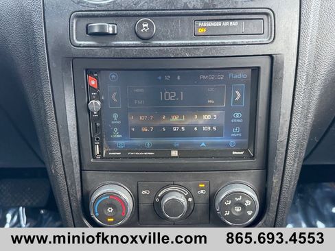 Used 2010 Chevrolet HHR LS FWD image 22