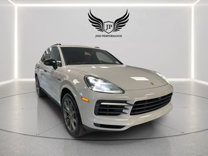 Used 2022 Porsche Cayenne Platinum Edition w/ Premium Package Plus