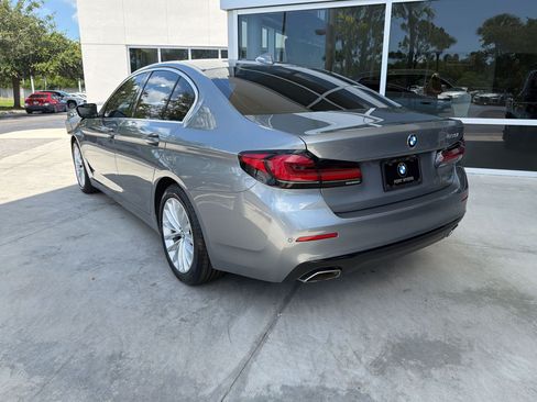 Used 2023 BMW 530i w/ Convenience Package RWD image 3