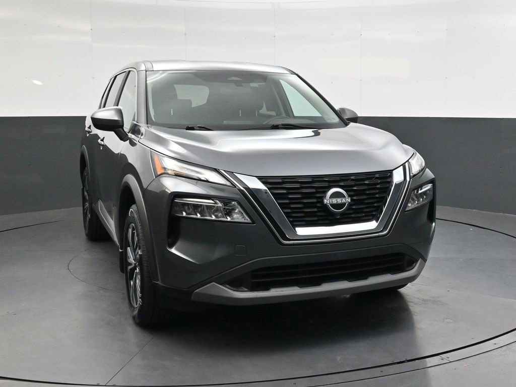 Certified 2023 Nissan Rogue SV FWD image 2