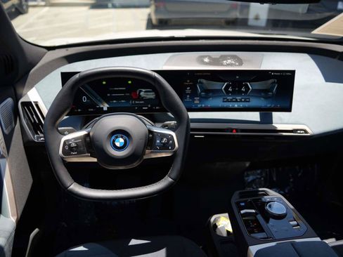 Certified 2024 BMW iX xDrive50 AWD/4WD image 7