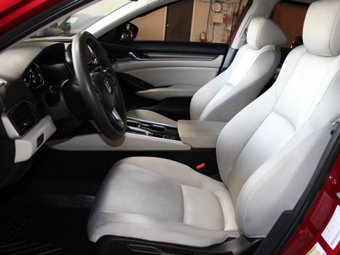 Used 2020 Honda Accord LX image 22