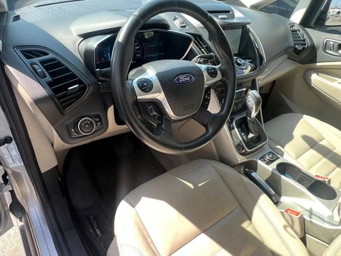 Used 2016 Ford C-MAX Energi SEL w/ Equipment Group 301A FWD image 25