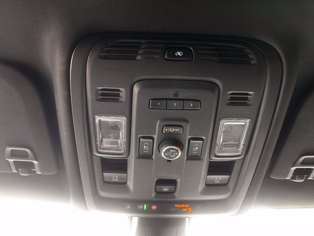 Used 2021 GMC Yukon Denali w/ Denali Premium Package AWD/4WD image 27