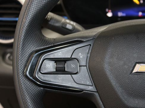 Used 2024 Chevrolet Trax LT image 13