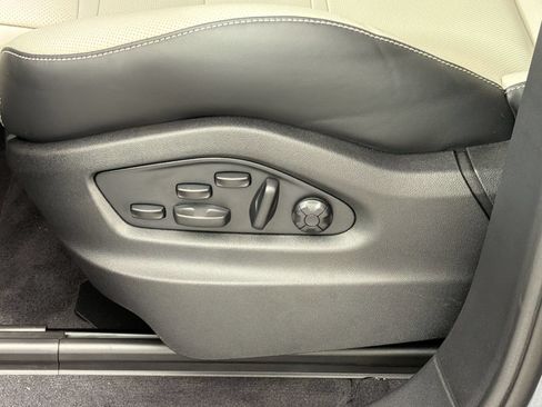 New 2026 Porsche Cayenne GTS AWD/4WD image 15