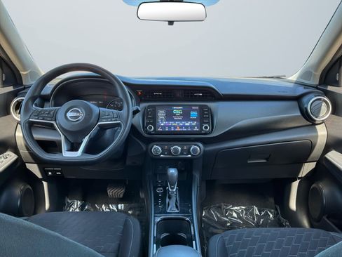 Used 2024 Nissan Kicks SV FWD image 10