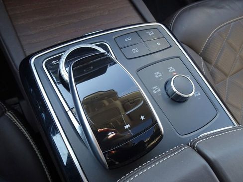 Used 2019 Mercedes-Benz GLS 550 4MATIC image 18