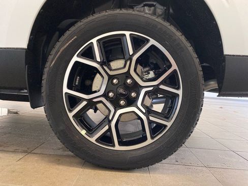 New 2025 Ford Maverick Lariat w/ 4K Tow Package image 24