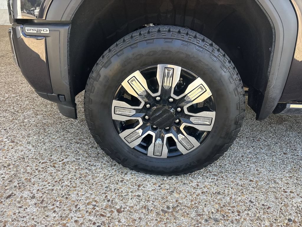Certified 2025 GMC Sierra 2500 Denali w/ Denali Reserve Package AWD/4WD image 34