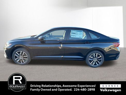 New 2026 Volkswagen Jetta SE image 5