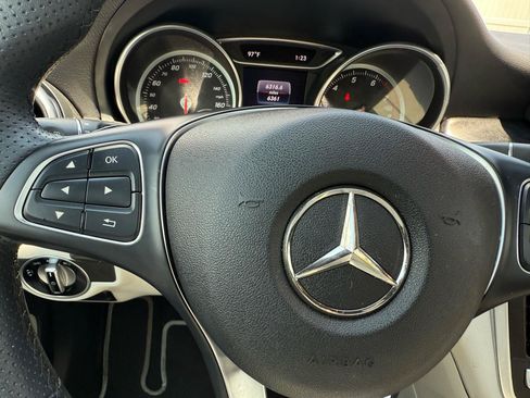 Used 2019 Mercedes-Benz GLA 250 4MATIC image 33