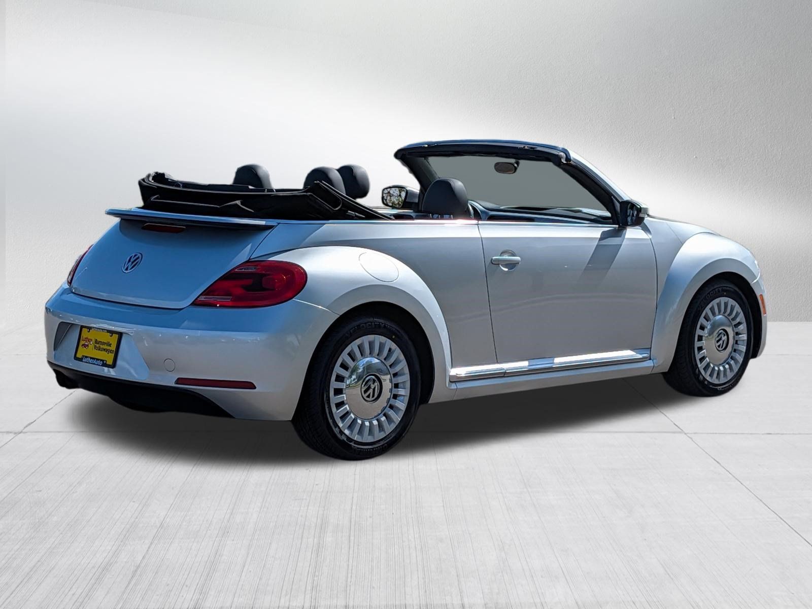 Used 2013 Volkswagen Beetle 2.5 FWD image 7