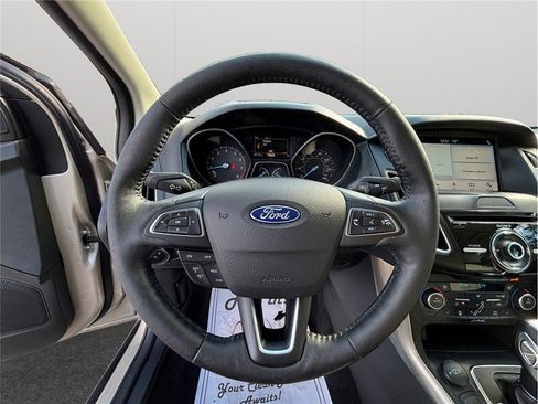 Used 2018 Ford Focus Titanium image 22