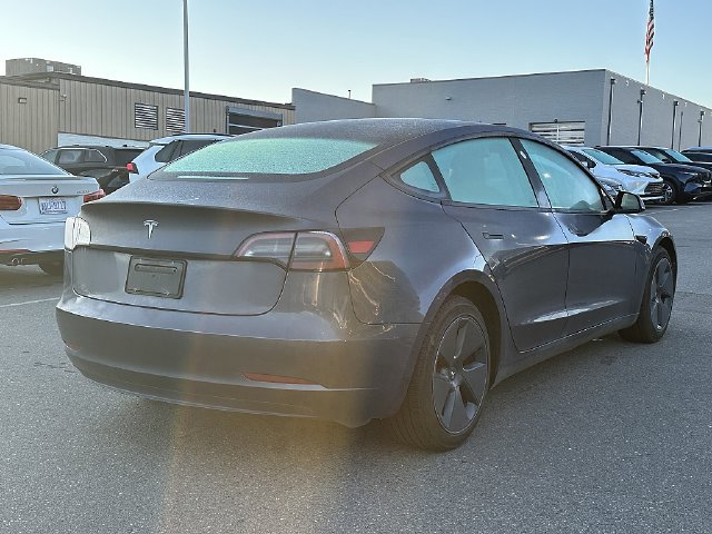 Used 2023 Tesla Model 3 Standard Range RWD image 7