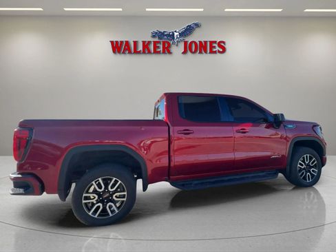 Used 2024 GMC Sierra 1500 AT4 w/ Technology Package AWD/4WD image 6