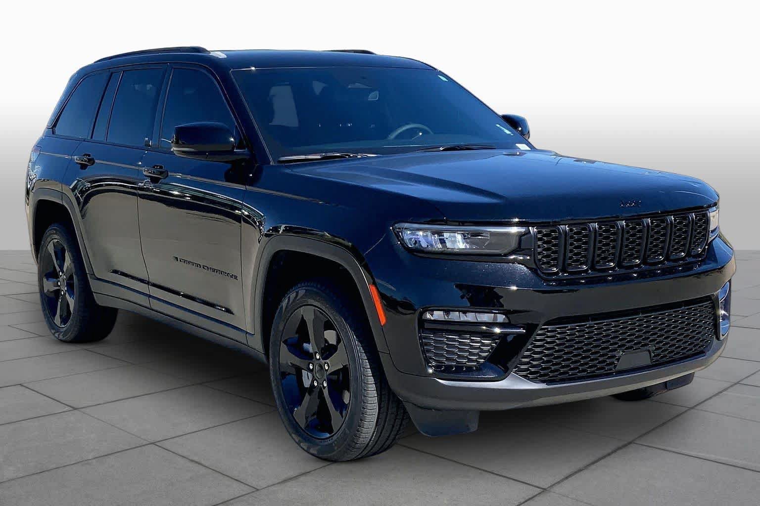 Used 2024 Jeep Grand Cherokee Limited w/ Black Appearance Package AWD/4WD image 2