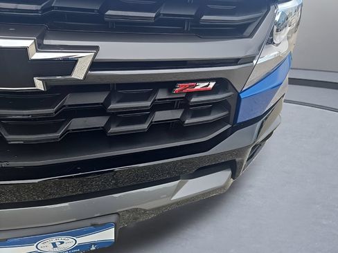 Used 2022 Chevrolet Colorado Z71 AWD/4WD image 36