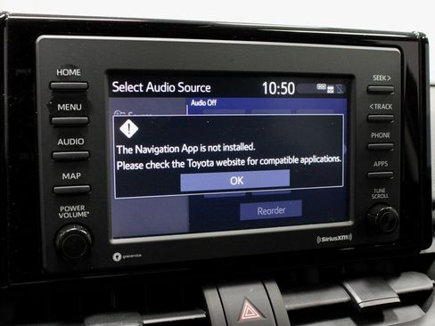 Used 2022 Toyota RAV4 LE image 4