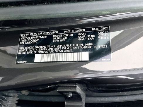 Certified 2023 Volvo XC60 B5 Ultimate w/ Climate Package image 44