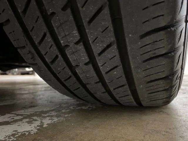 Used 2025 Chrysler Pacifica Select FWD image 92