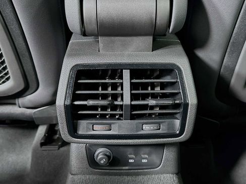 Used 2025 Audi Q3 2.0T Premium Plus w/ Premium Plus Package image 23