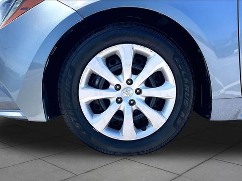 Used 2024 Toyota Corolla LE FWD image 11